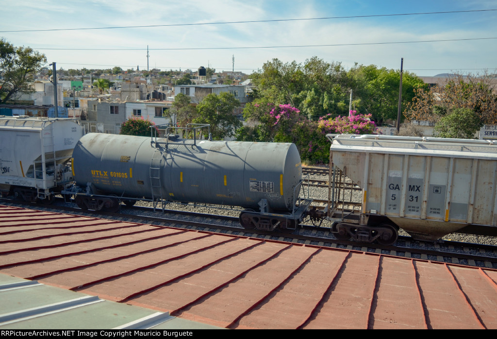 UTLX Tank Car